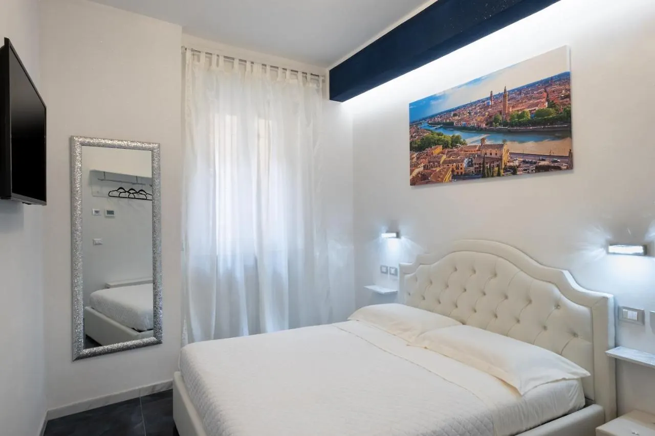 Residenza Elisabetta Otel Verona İtalya