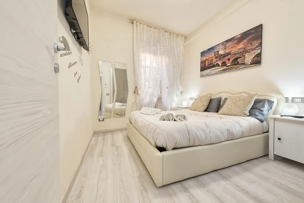 Residenza Elisabetta Otel Verona İtalya